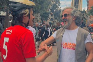 Juan Daniel Oviedo dit que les « tièdes » de la politique colombienne ont aussi du caractère