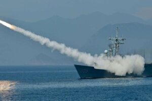 La Chine impose le respect de sa souveraineté dans le détroit de Taiwan
