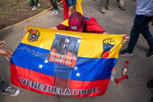 La migration comme discours lors des élections de 2026 au Pérou : capture de Maduro et succès de Kast