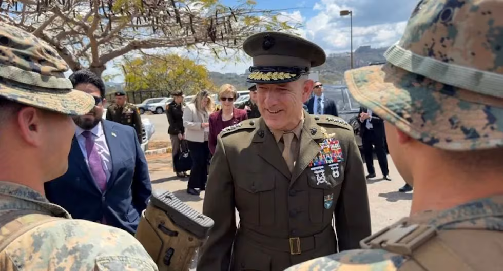 Le chef du Commandement Sud américain se rend à Caracas pour examiner la sécurité et le plan Trump