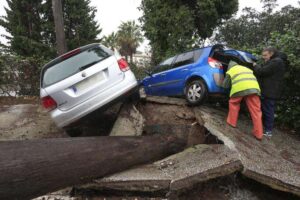 Alerte rouge en Espagne en raison de la fureur de la tempête Leonardo