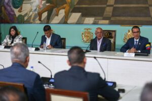 Le programme pour la paix et la coexistence avance dans le dialogue avec les secteurs nationaux