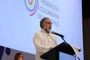 Armando Benedetti « attend avec impatience » une candidature à la mairie de Barranquilla
