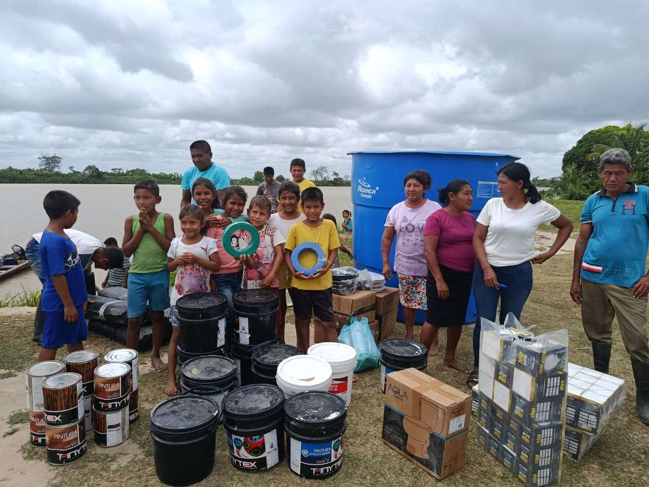 Ils réhabilitent les écoles des zones fluviales et urbaines du Delta Amacuro