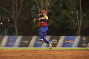La Team Softbol a commencé le Super Round du bon pied