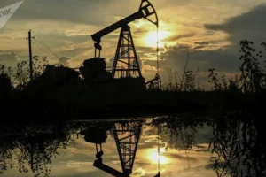 Le rejet du pétrole brut russe a coûté à l’UE 26,8 milliards de dollars en 2025