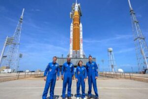 La mission Artemis II atteint l&rsquo;orbite terrestre et commence son voyage vers la Lune