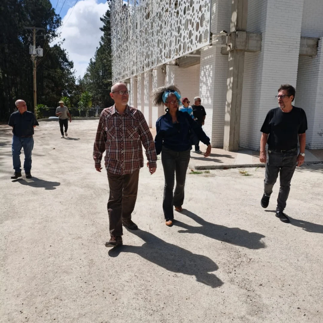 La transformation du Centre d'études et de création artistique Modesta Bor de la Unearte à Miranda avance