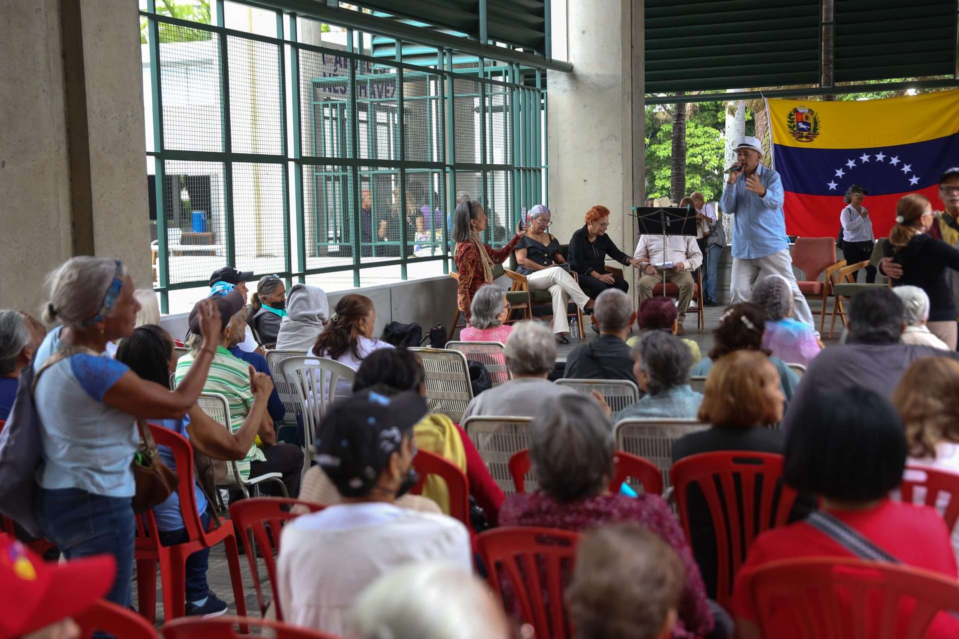 Les grands-parents demandent la fin du blocus économique