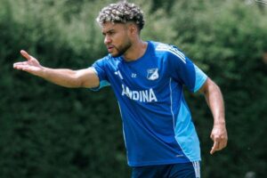 les versions pointent vers des problèmes entre les joueurs