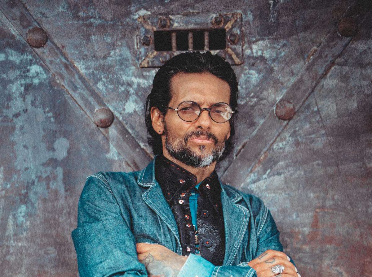 Draco Rosa retrouve « le pouls de la vie » dans son nouvel album