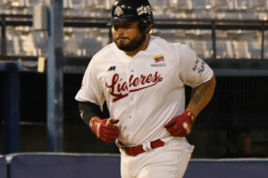José Caguana a été le tonnerre de la victoire des Líderes
