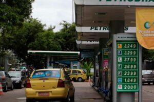 Le Brésil subventionne le carburant pour freiner la hausse des prix
