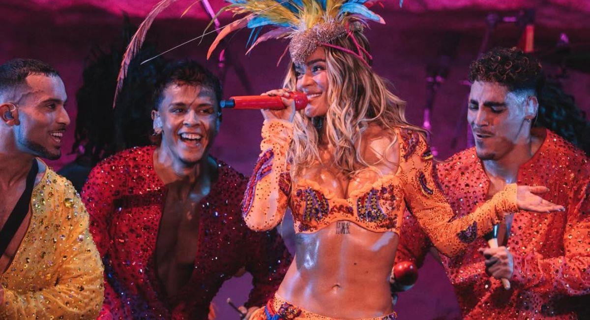 Karol G enciende Bogotá con su Tropitour y una expectativa imparable. Foto: Instagram @karolg