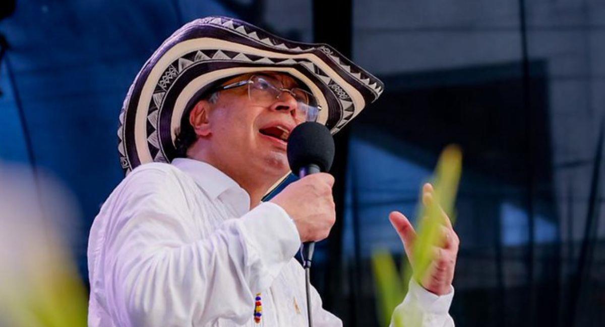 Petro anunció que impulsará firmas para promover una Asamblea Constituyente. Foto: Joel González - Presidencia de la República