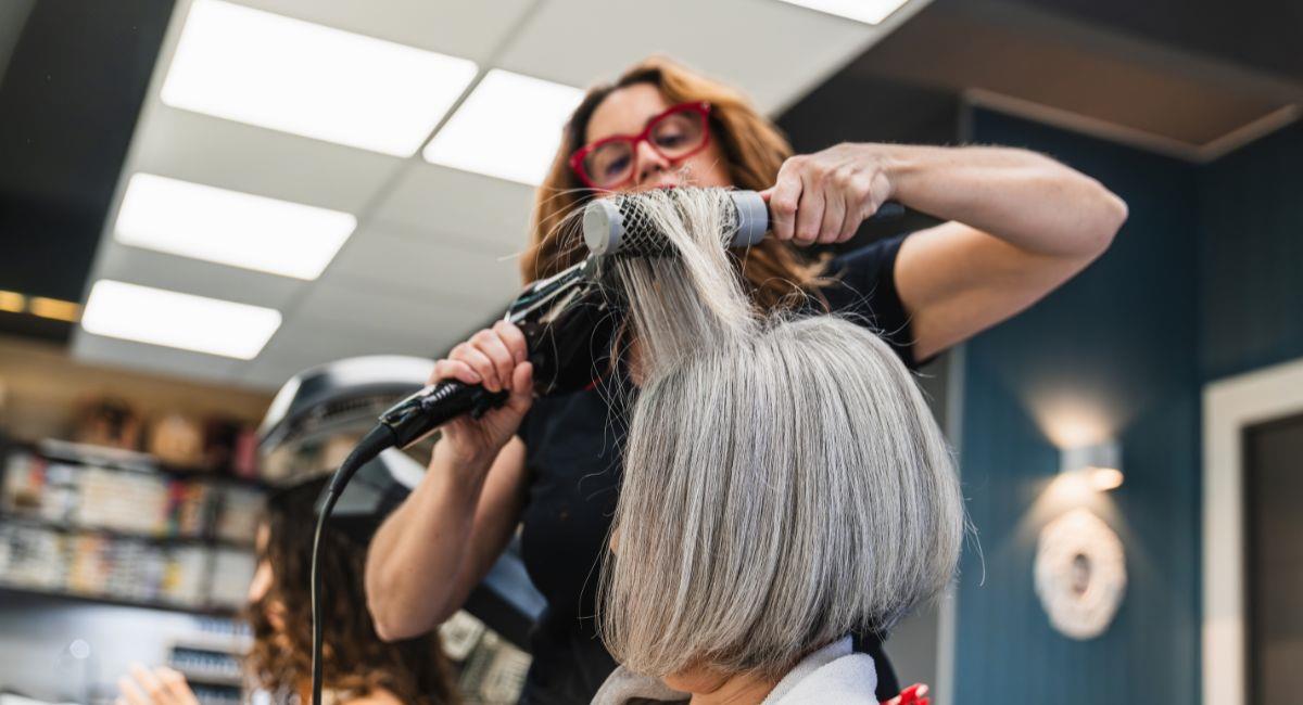 7 cortes de pelo para disimular las canas según expertos. Foto: Shutterstock