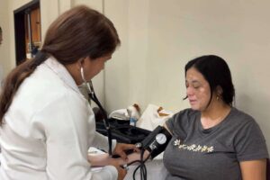 À Yaracuy, on soigne des patients atteints de vitiligo