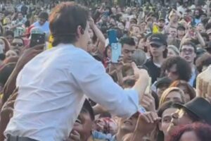 « Clochard ignorant » : le coup dur de Daniel Quintero contre Abelardo de la Espriella pour une proposition controversée sur les enseignants