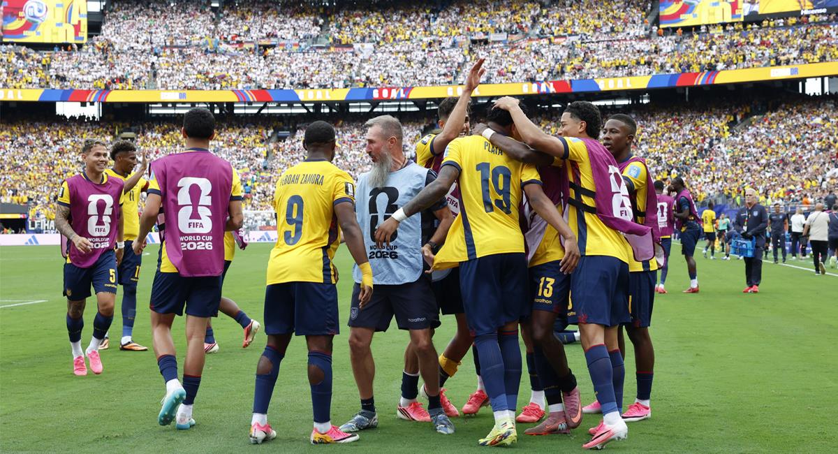 Ecuador hizo la épica y venció a Alemania en el Mundial. Foto: EFE