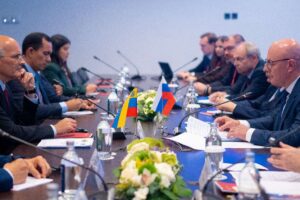 La Commission mixte de haut niveau Venezuela-Russie examine son programme de travail