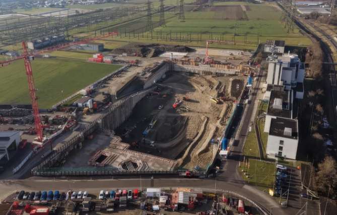 La Suisse construit une batterie souterraine à grande échelle pour son réseau électrique