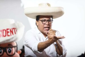 Le candidat de gauche du Pérou promet de rétablir les relations avec le Mexique et la Colombie