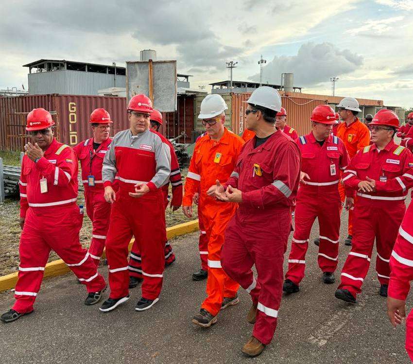 PDVSA et Shell inspectent le complexe de Muscar pour augmenter la production d'hydrocarbures