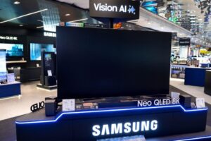 Samsung lance des téléviseurs dotés d&rsquo;intelligence artificielle qui ajustent l&rsquo;image en fonction de ce que vous regardez