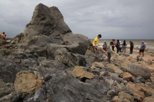 Avec sceau vénézuélien : La cicatrice au sol après le double tremblement de terre du 24 juin