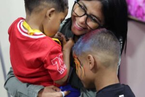 Delcy Rodríguez félicite les enfants pour leur journée : « En eux se trouve la certitude de notre meilleur avenir »