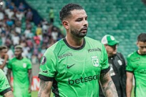 L&rsquo;Atlético Nacional perdrait une de ses références : l&rsquo;offre du Pérou séduit Cardona