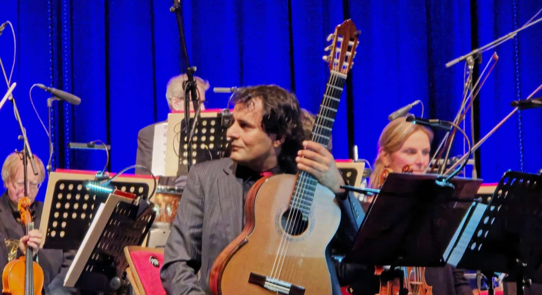 La guitare classique de Nirse González résonnera en solidarité avec le Venezuela