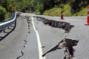 Le monde n&rsquo;arrête pas de trembler : le tremblement de terre en Nouvelle-Zélande oblige à l&rsquo;évacuation vers des zones élevées en raison du risque de tsunami
