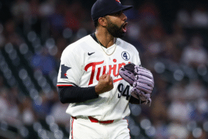 Yoendrys Gómez maintient sa solidité lors de la neuvième manche du Minnesota