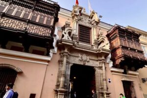 Le gouvernement nommé consul général du Pérou à Caracas