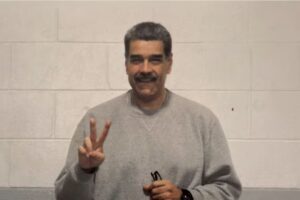 Maduro réapparaît : « Nous sommes fermes », dit-il en publiant des photos de prison