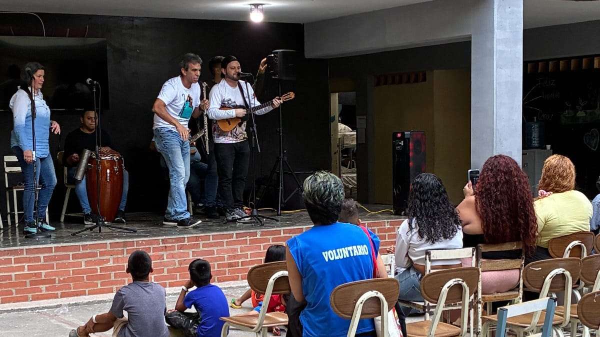 « Aspirines pour l'âme » : projet musical qui cherche à restaurer la tranquillité dans les camps