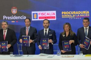 Le Livre de la Vérité : Le gouvernement de la Espriella révèle des faits de corruption au sein du gouvernement Petro