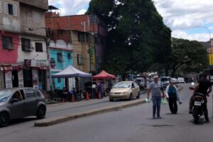 Une ordonnance municipale punit l&rsquo;obstruction des rues et des trottoirs