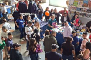 La Foire scolaire 2026 de Mérida propose les produits de plus de 20 exposants dans la zone commerciale