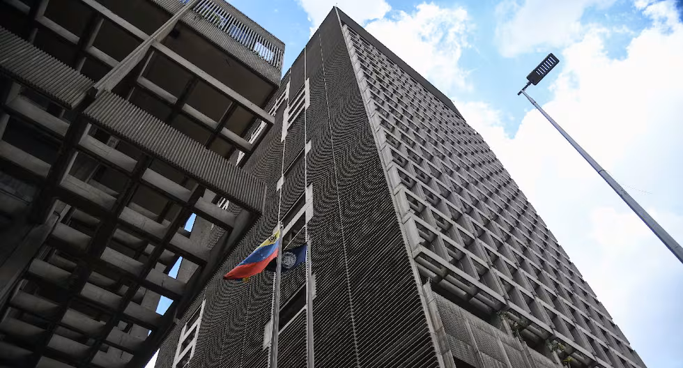 Le Venezuela restreint les liquidités bancaires pour soutenir le bolivar