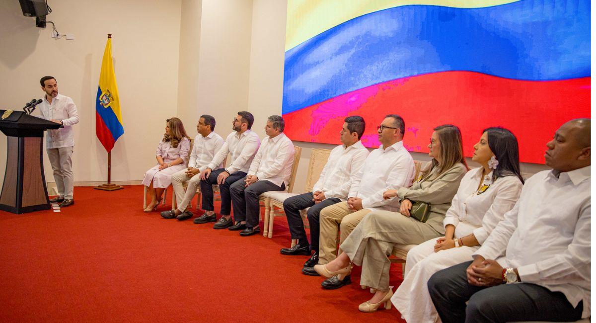 Abelardo De La Espriella pidió a los nuevos magistrados garantizar elecciones limpias. Foto: Presidencia de la República