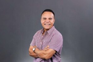 Alex D&rsquo; Castro chantera à Caracas en format symphonique