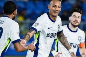 Jhonder Cadiz marque un doublé lors d&rsquo;une victoire pour Wuhan Three Towns