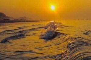 La température mondiale de la surface de la mer bat un record historique et déclenche des alertes