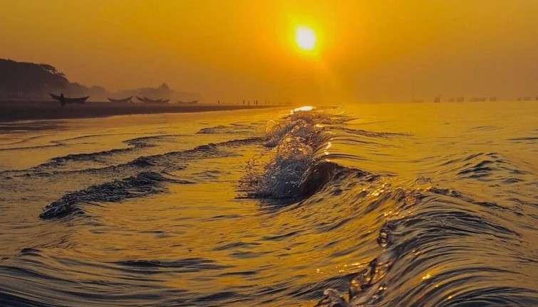 La température mondiale de la surface de la mer bat un record historique et déclenche des alertes
