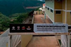 Le ministère de l&rsquo;Éducation inspecte une école de Ciudad Caribia touchée par les tremblements de terre