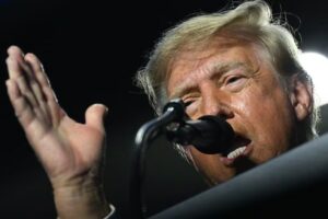 Les États-Unis quitteront l’Iran à moins qu’ils ne conservent leur pétrole comme au Venezuela, déclare Trump