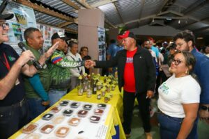 Les communes de Monagas reçoivent des intrants pour planter 1.500 hectares de haricots