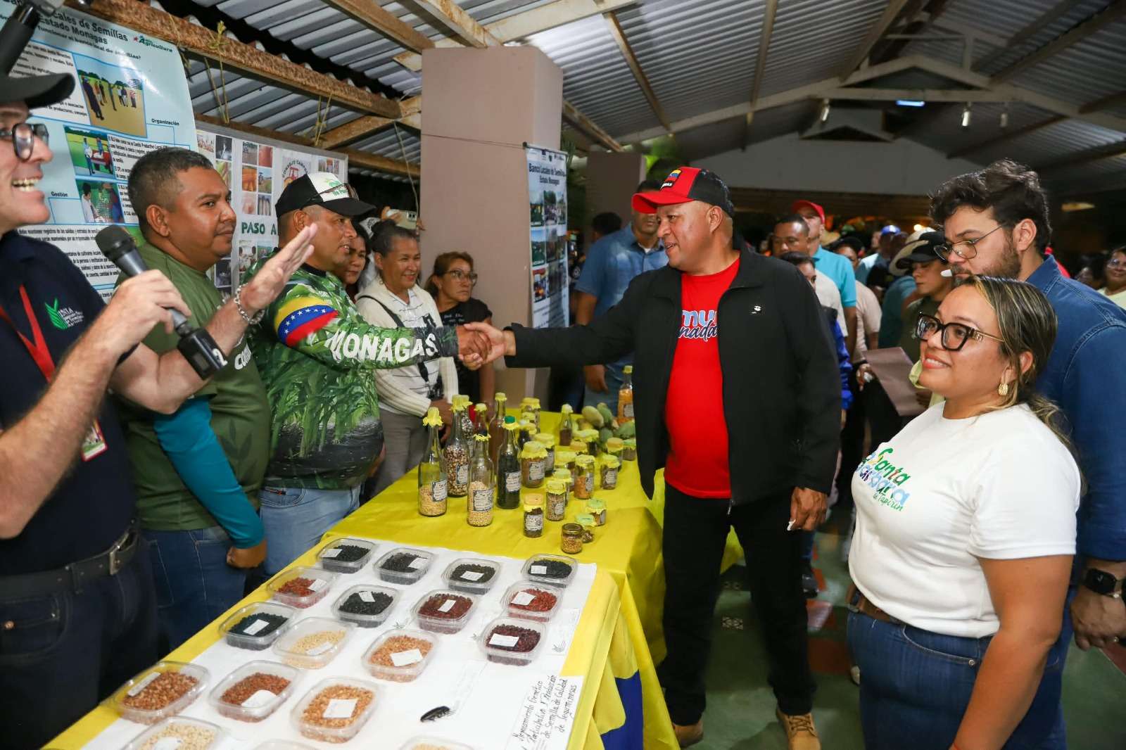 Les communes de Monagas reçoivent des intrants pour planter 1.500 hectares de haricots